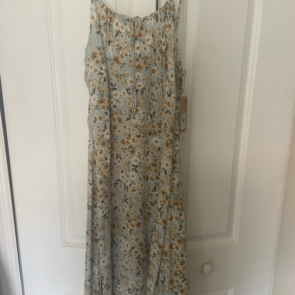 Billabong dress size L NEW WITH TAGS